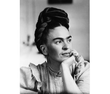 Frida 350 x 300